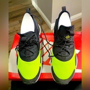 Nike men’s huarache